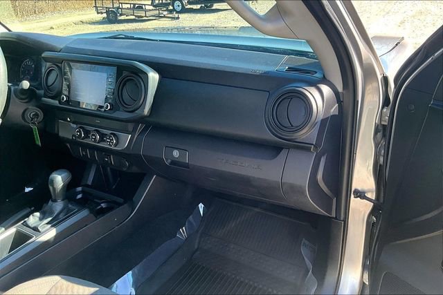 Used 2021 Toyota Tacoma SR w/ SR Convenience Package image 15