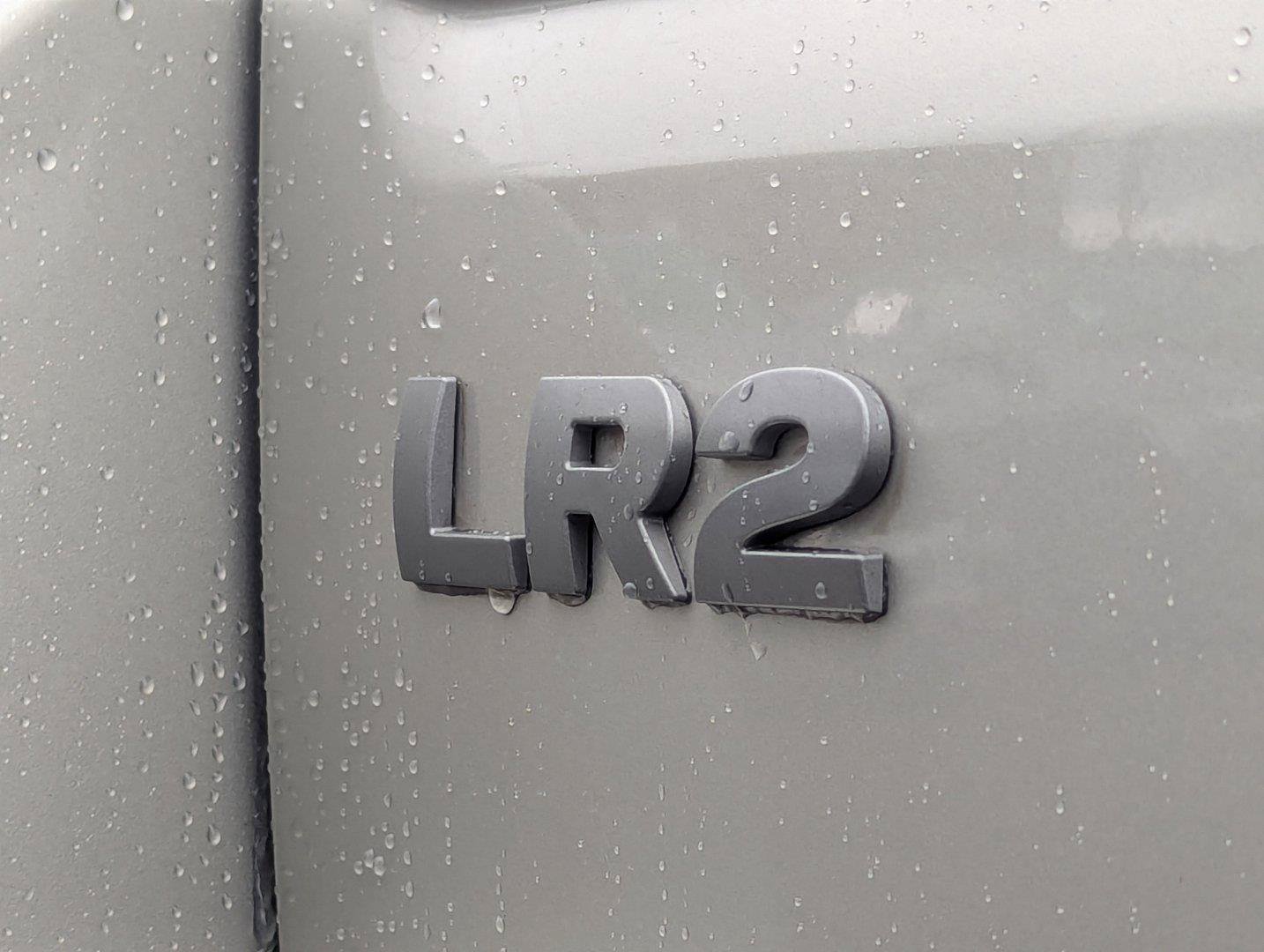 Used 2012 Land Rover LR2 HSE w/ Climate Comfort Pkg AWD/4WD image 32