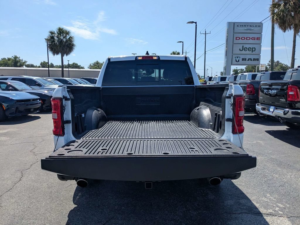 Used 2026 RAM 1500 Laramie AWD/4WD image 11