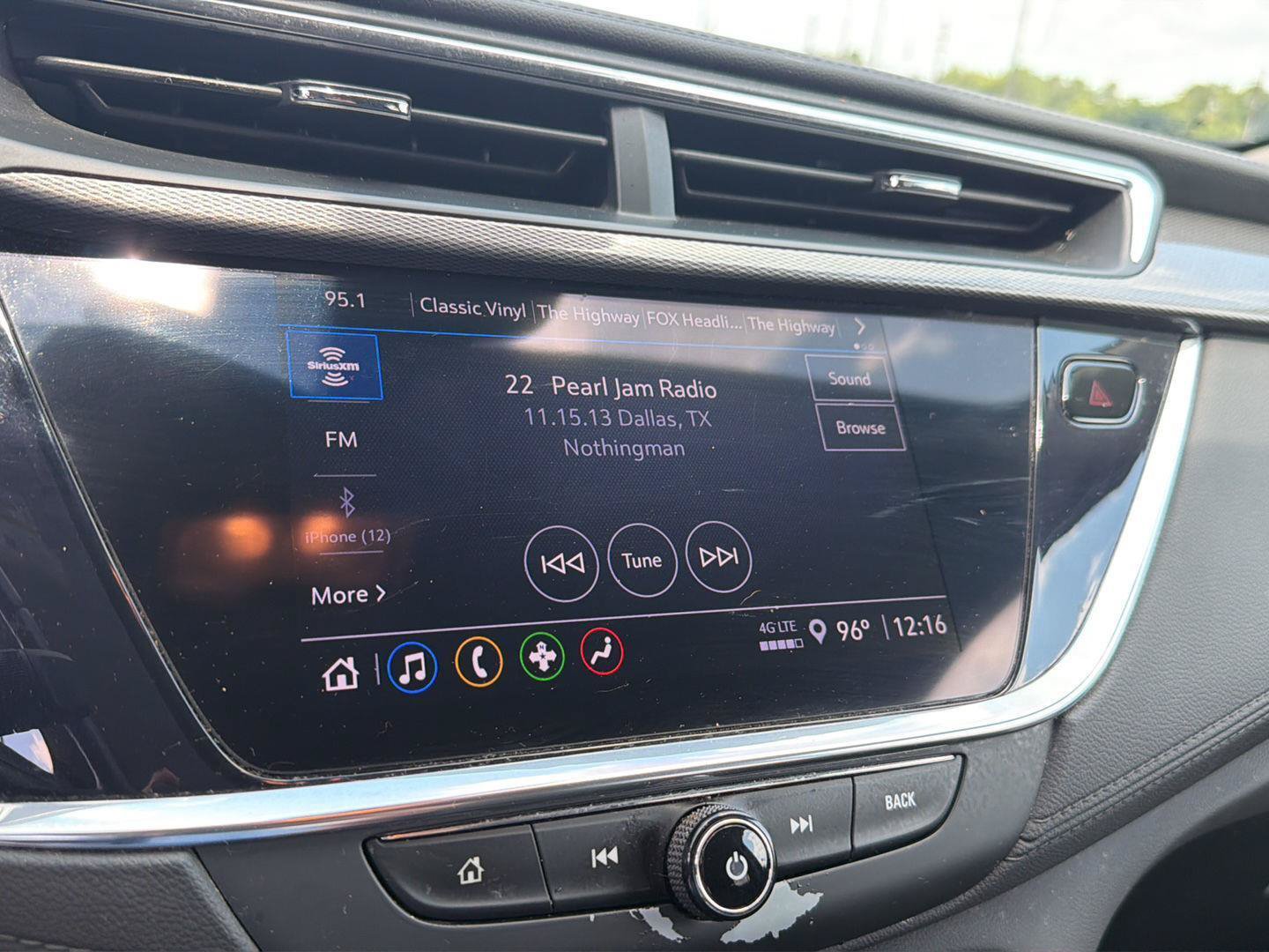 Used 2023 Buick Encore GX Select FWD image 23
