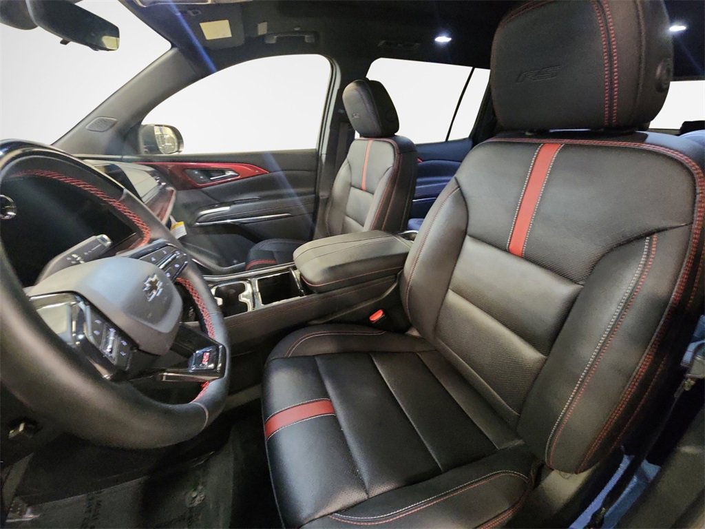 Certified 2024 Chevrolet Traverse RS w/ LPO, Floor Liner Package image 12