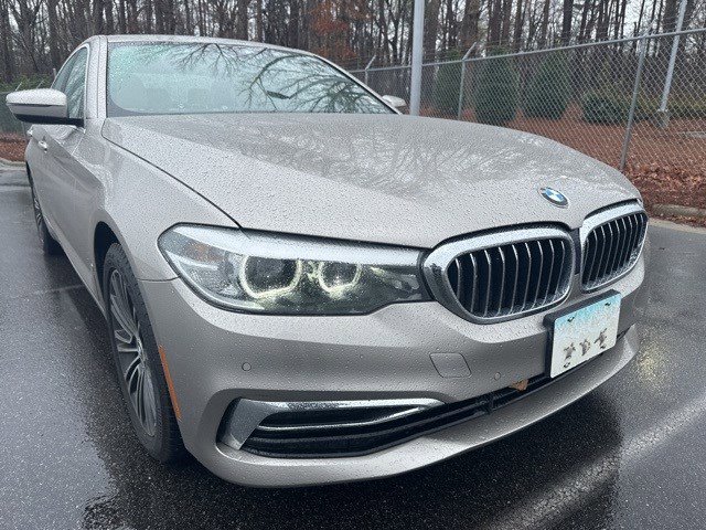 Used 2019 BMW 530i xDrive w/ Luxury Package image 3