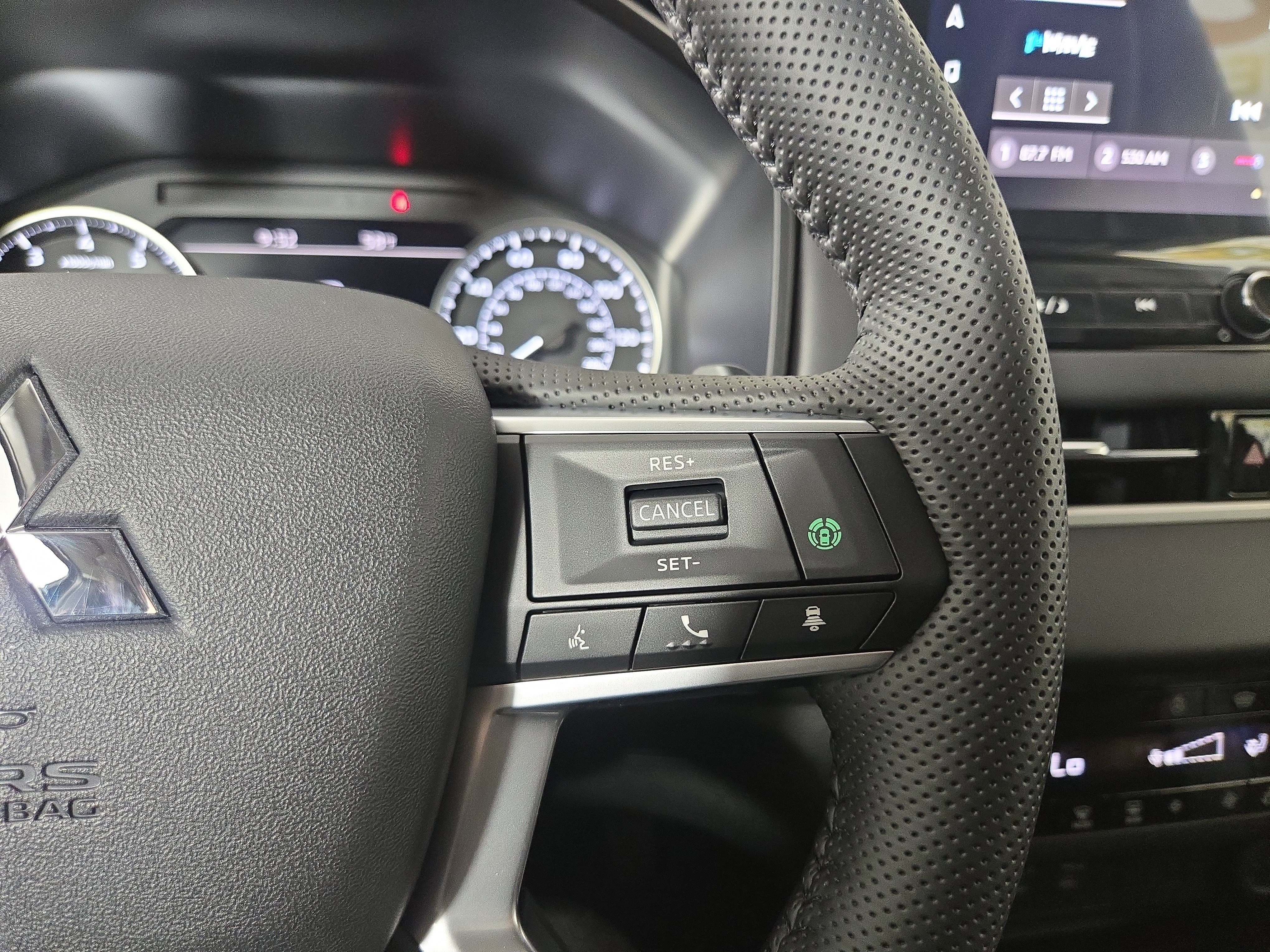 New 2026 Mitsubishi Outlander SE AWD/4WD image 16