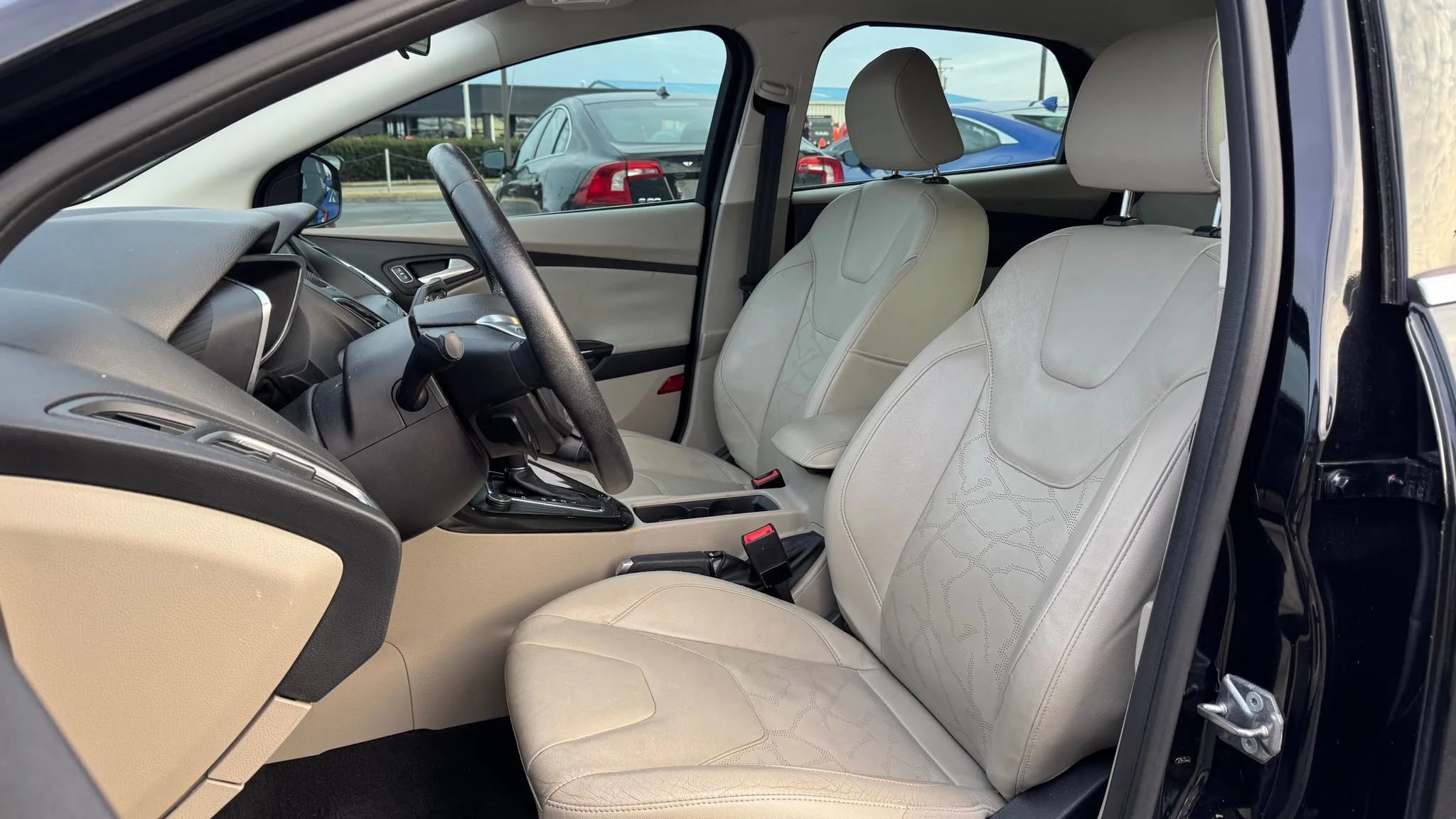 Used 2016 Ford Focus Electric Hatchback w/ Exterior Protection Package image 19