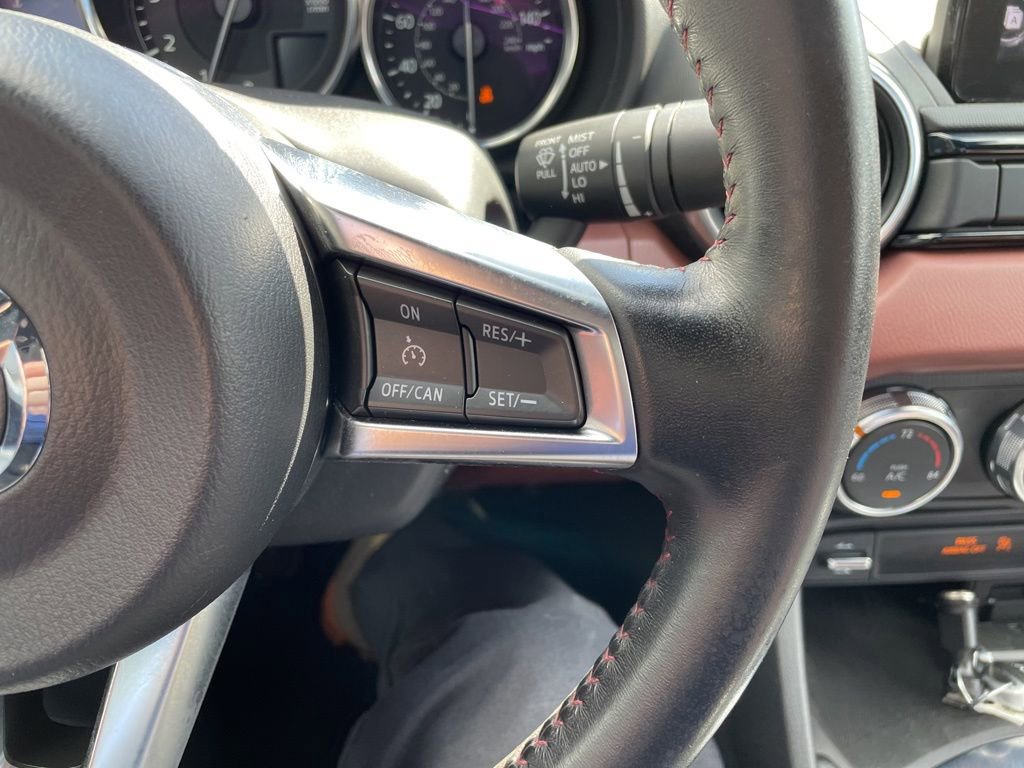 Used 2019 MAZDA MX-5 Miata RF Grand Touring w/ GT-S Package RWD image 13