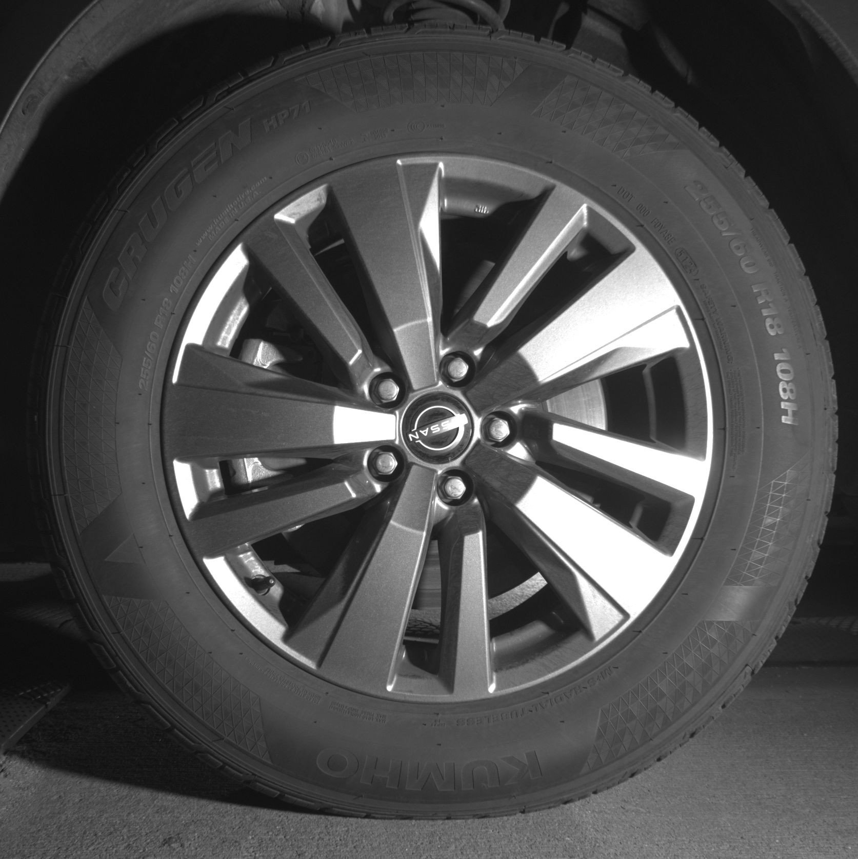 Used 2025 Nissan Pathfinder SV image 12