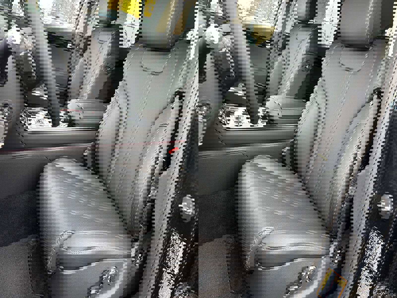 Used 2025 Genesis GV80 2.5T Standard image 21