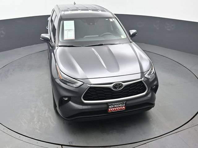 Certified 2024 Toyota Highlander LE AWD/4WD image 47