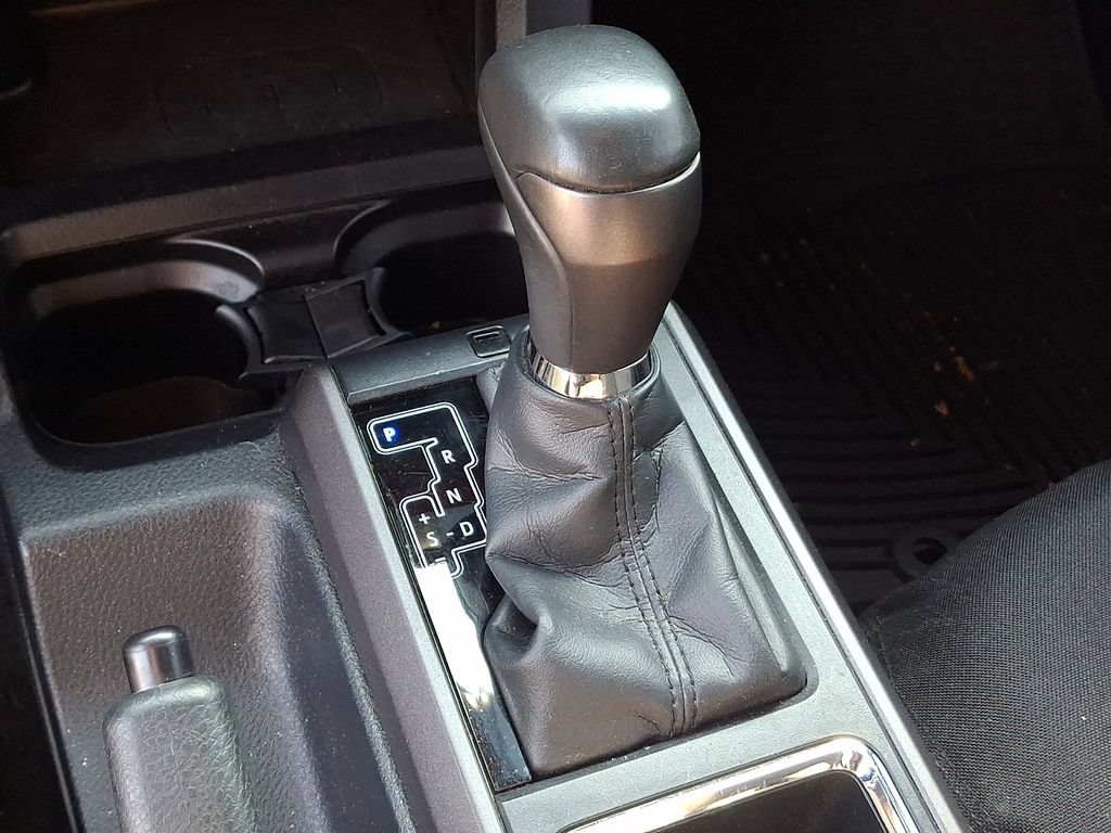 Used 2019 Toyota Tacoma TRD Sport AWD/4WD image 14