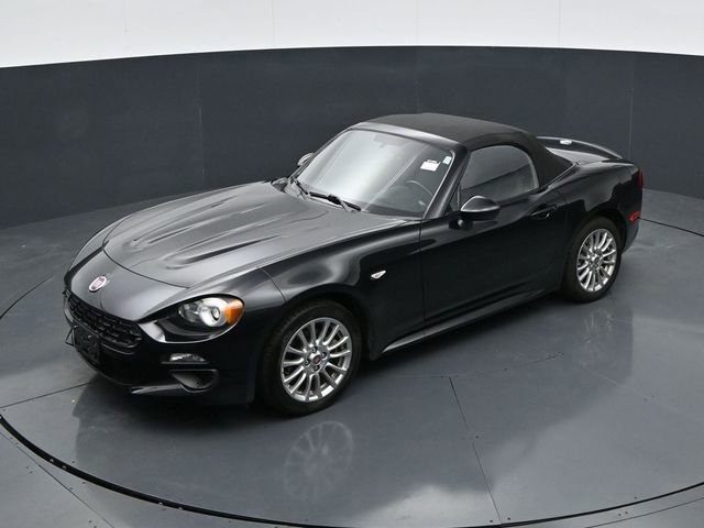 Used 2018 FIAT 124 Spider Classica w/ Technology Group RWD image 21