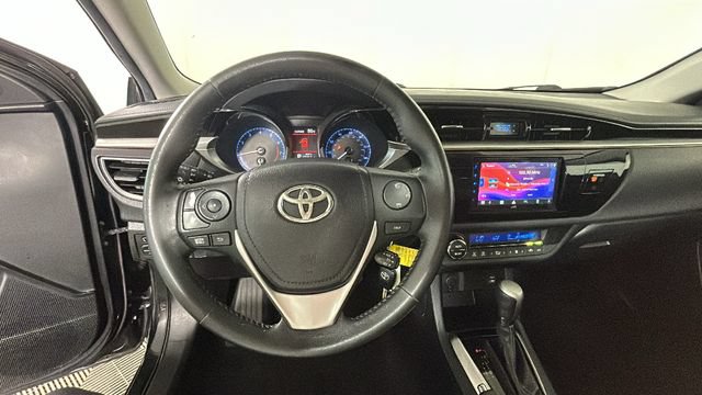 Used 2015 Toyota Corolla S FWD image 14