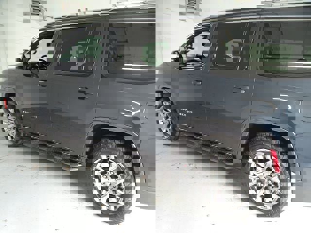 Certified 2022 Jeep Wagoneer Series I w/ Premium Group I image 18