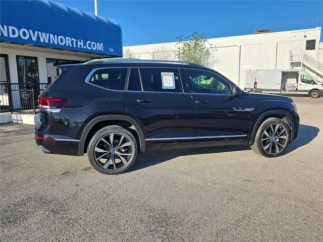 Used 2024 Volkswagen Atlas SEL Premium R-Line image 4