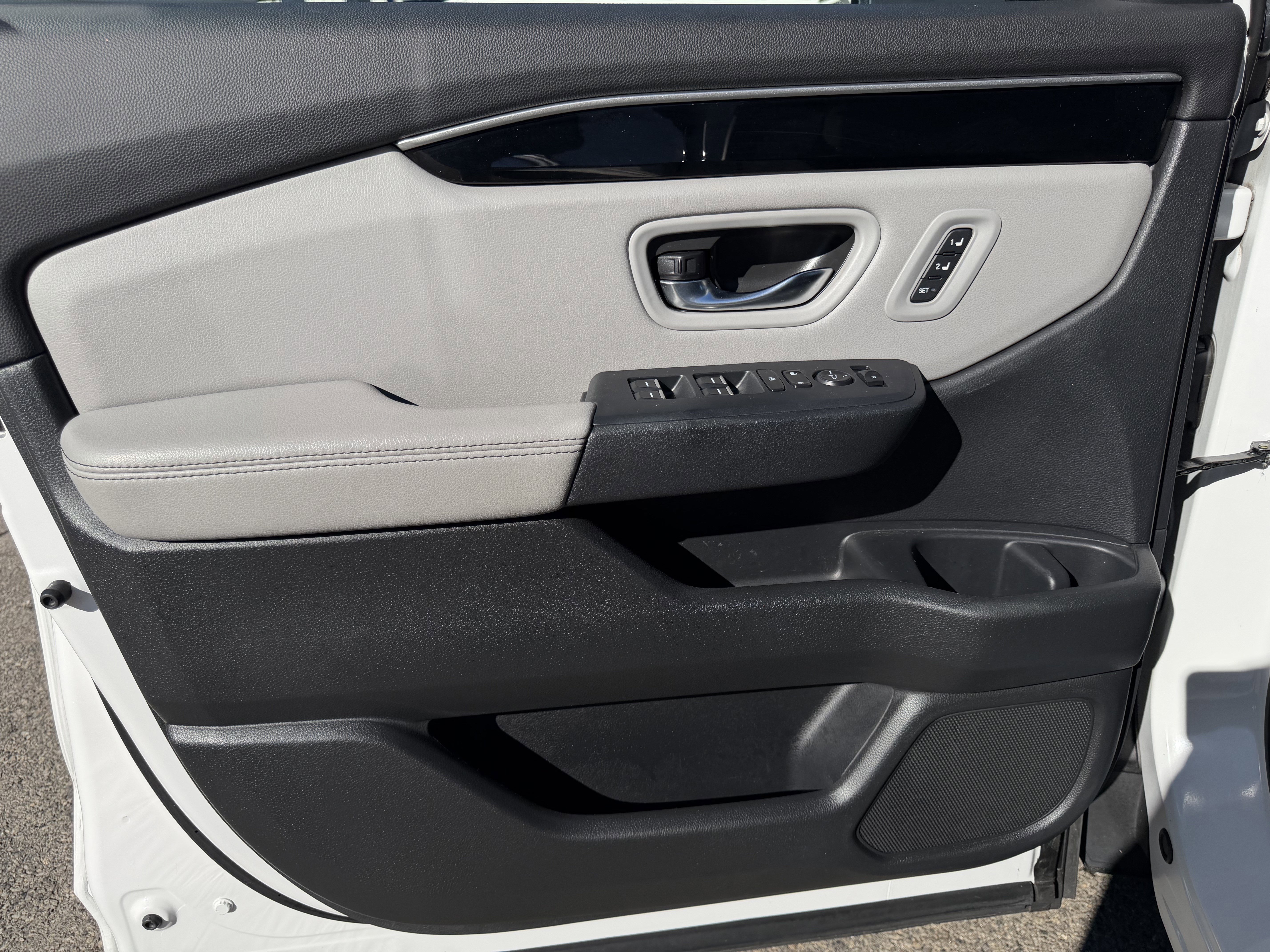 Certified 2024 Honda Pilot Touring image 12