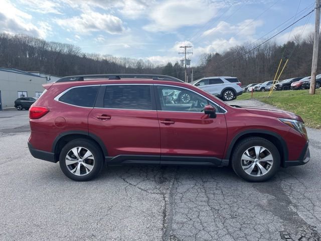 Used 2023 Subaru Ascent Premium w/ Convenience Package image 4