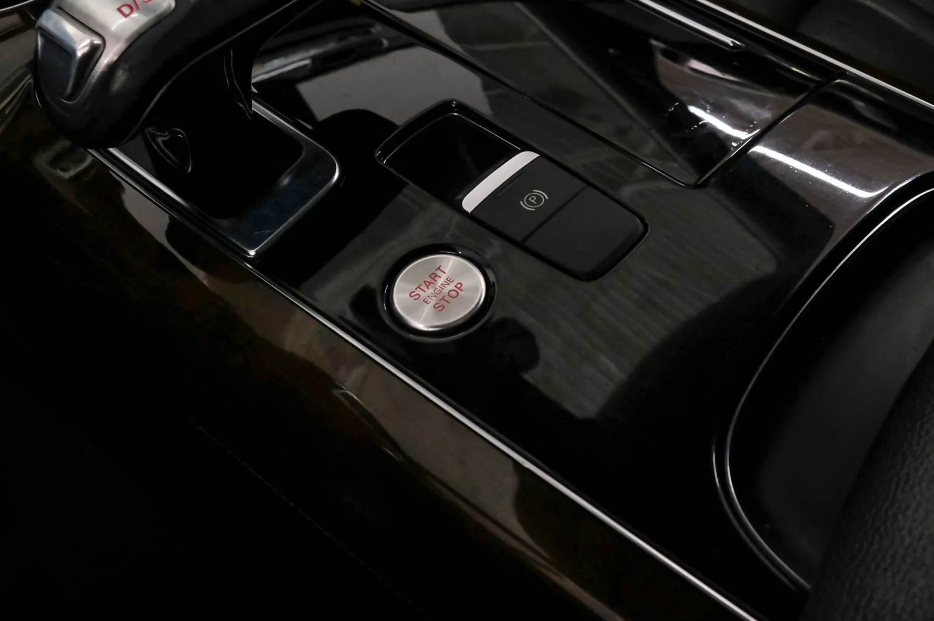 Used 2014 Audi A8 L 4.0T image 20