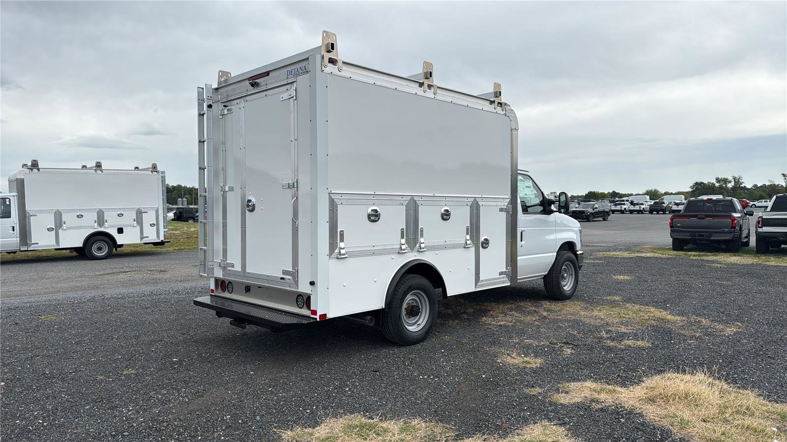 New 2027 Ford E-350 and Econoline 350 Super Duty RWD image 6