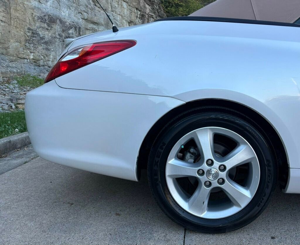 Used 2005 Toyota Solara SE image 27