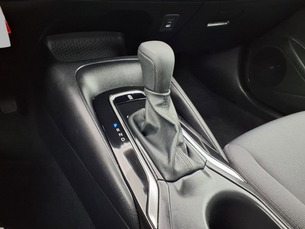 Used 2025 Toyota Corolla LE FWD image 10