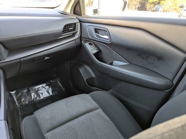 Certified 2024 Nissan Rogue SV image 19