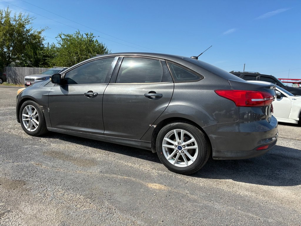 Used 2016 Ford Focus SE FWD image 8