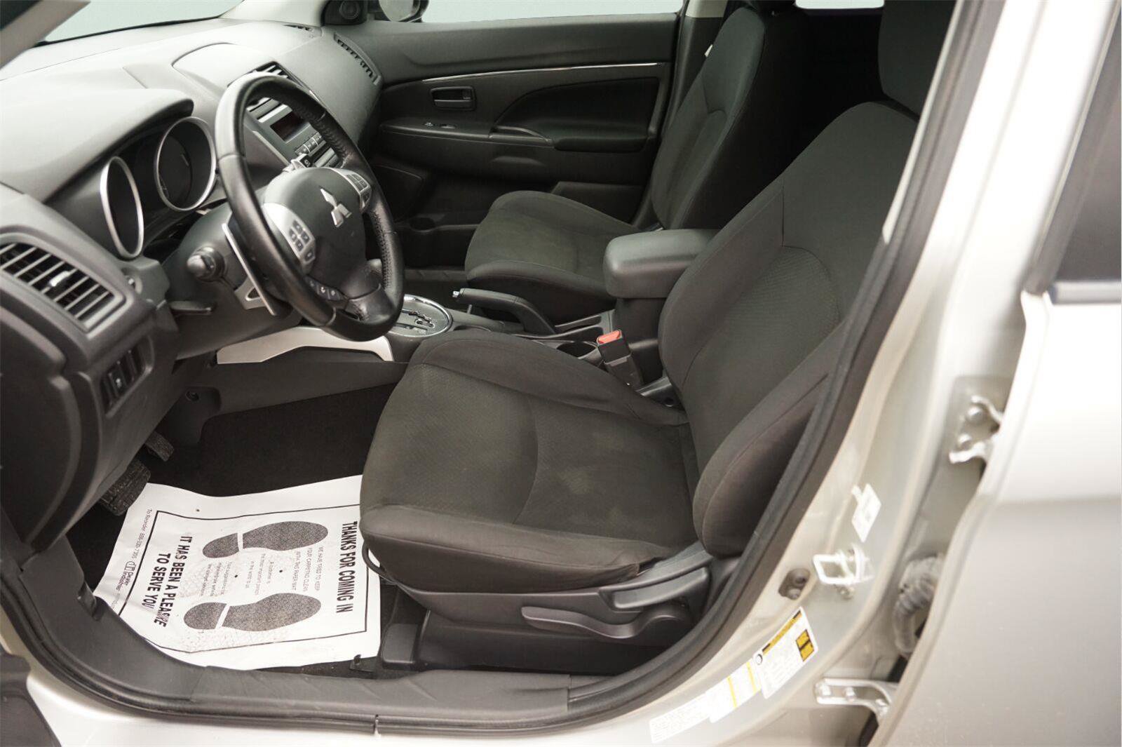 Used 2013 Mitsubishi Outlander Sport ES FWD image 9