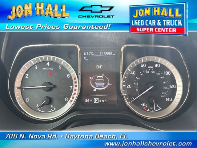 Used 2018 Nissan Titan SV w/ SV Convenience Package RWD image 26