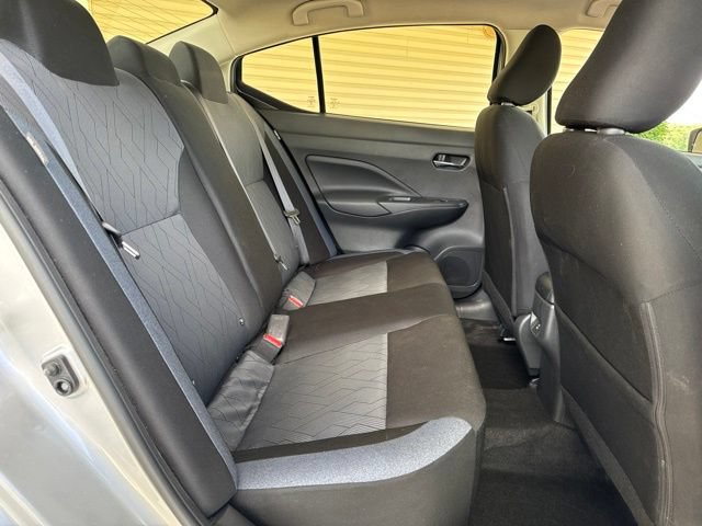 Used 2025 Nissan Versa SV FWD image 27