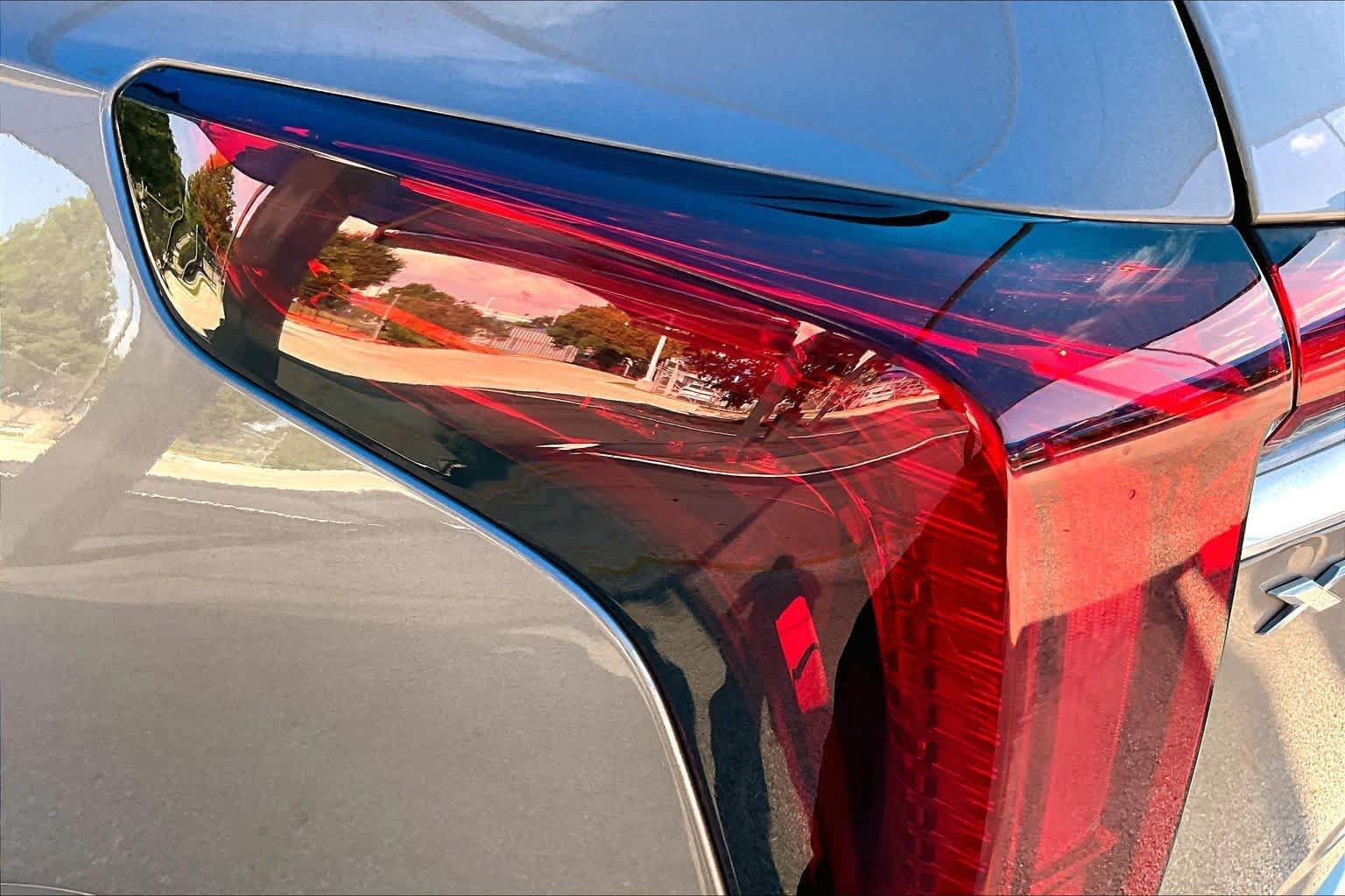 Used 2023 Cadillac XT6 Premium Luxury FWD image 29