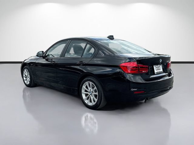 Used 2018 BMW 320i Sedan RWD image 5