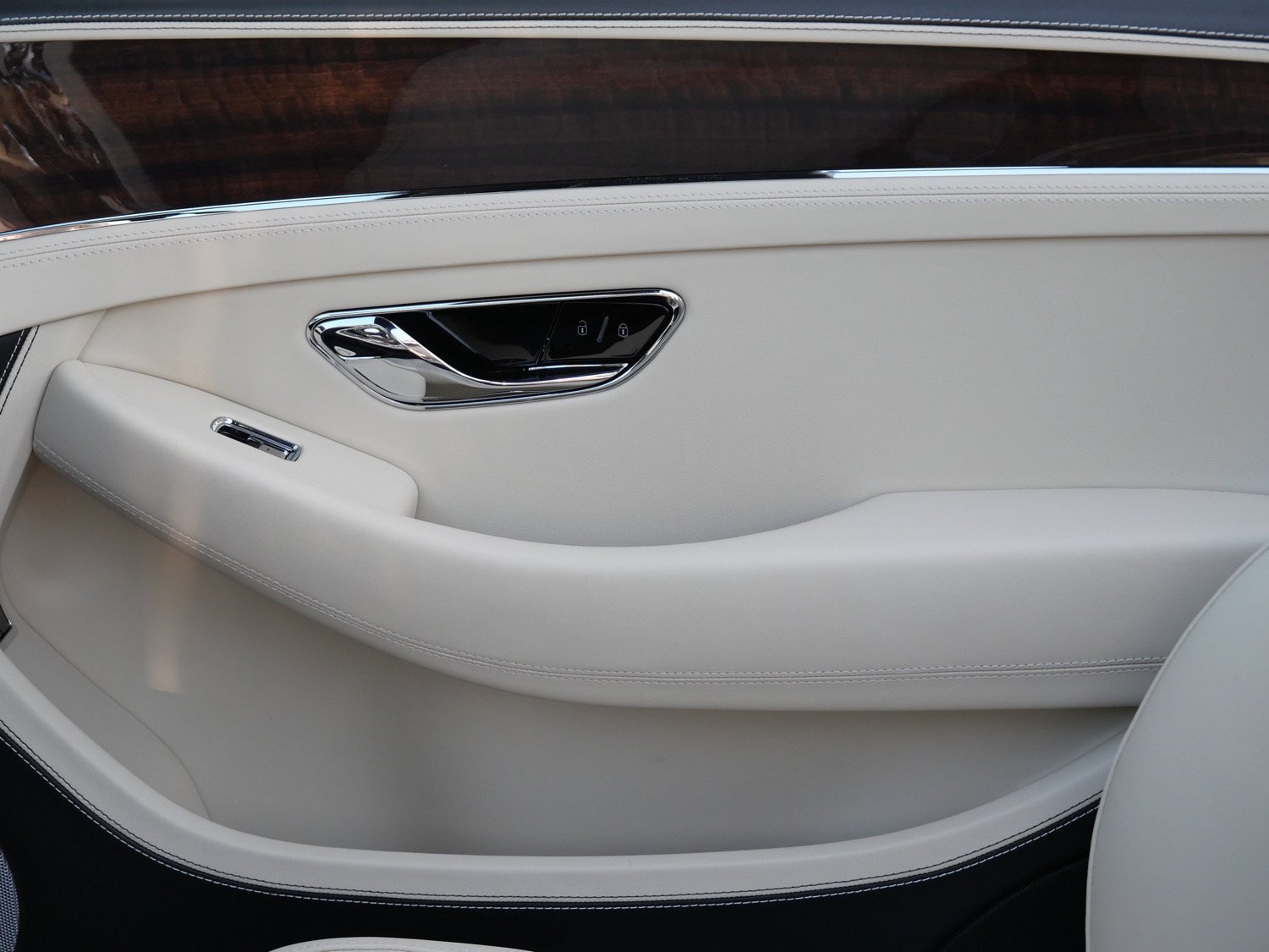 New 2026 Bentley Continental GT AWD/4WD image 13