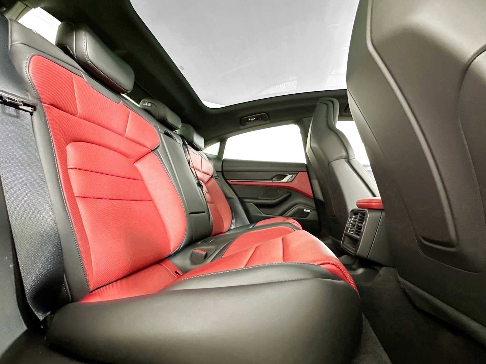 Certified 2025 Porsche Taycan image 27