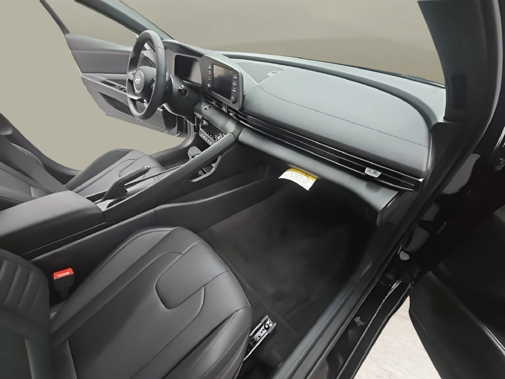 New 2026 Hyundai Elantra SEL Sport FWD image 25