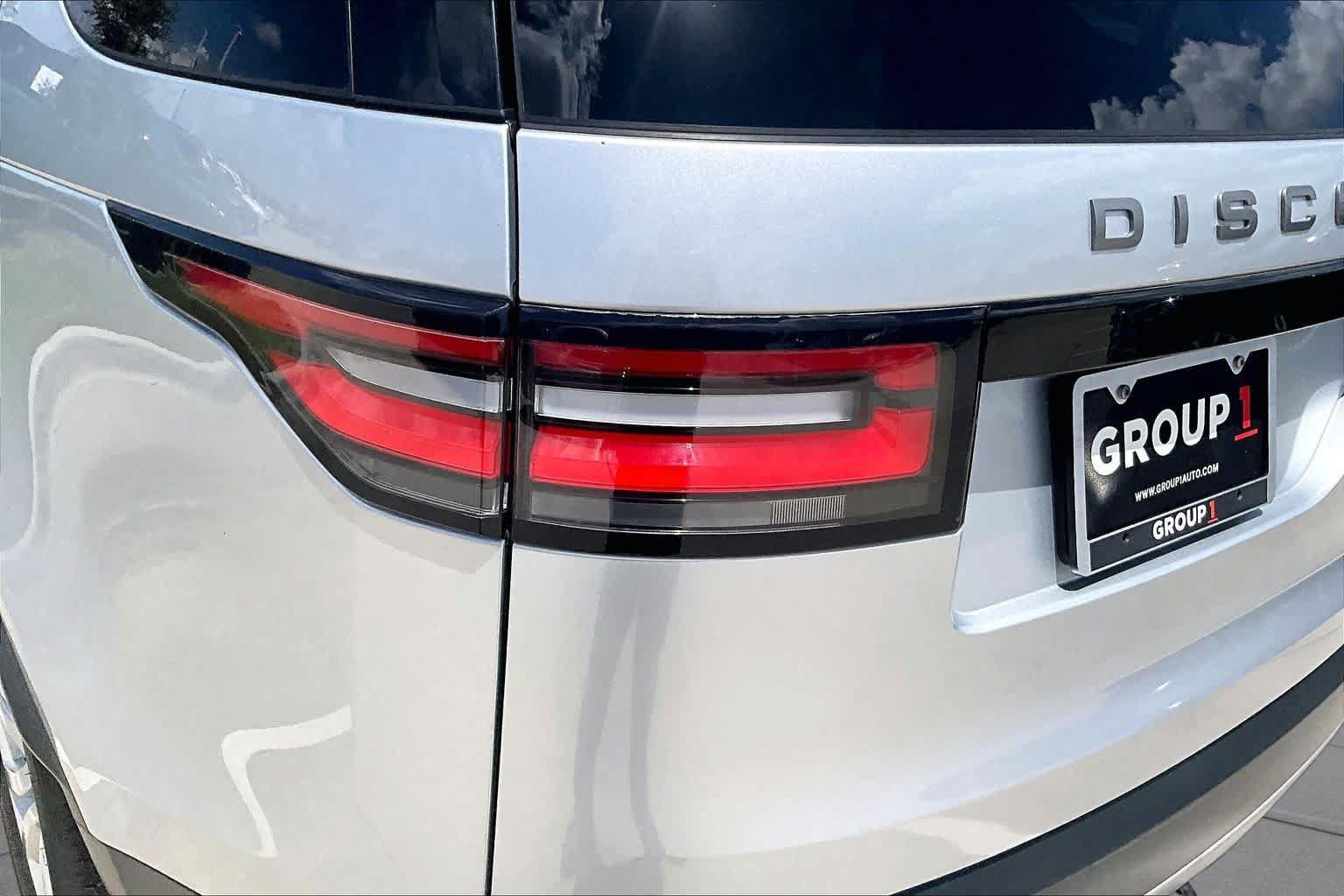 Used 2018 Land Rover Discovery HSE AWD/4WD image 28