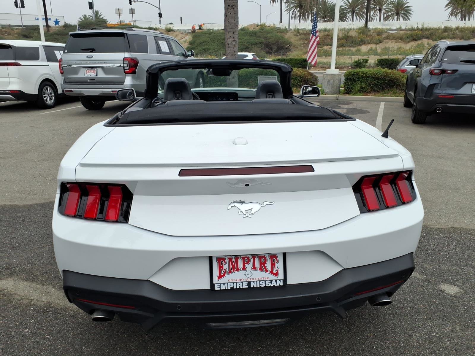 Used 2025 Ford Mustang Premium RWD image 11
