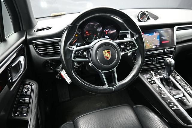 Used 2020 Porsche Macan AWD/4WD image 14