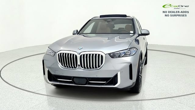 Used 2025 BMW X5 sDrive40i w/ Parking Assistance Package RWD image 3