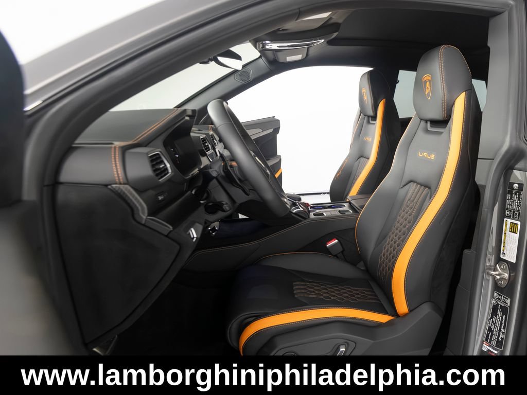 Used 2024 Lamborghini Urus Performante AWD/4WD image 39