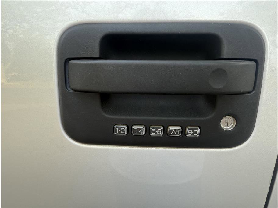 Used 2014 Ford F150 XLT AWD/4WD image 11