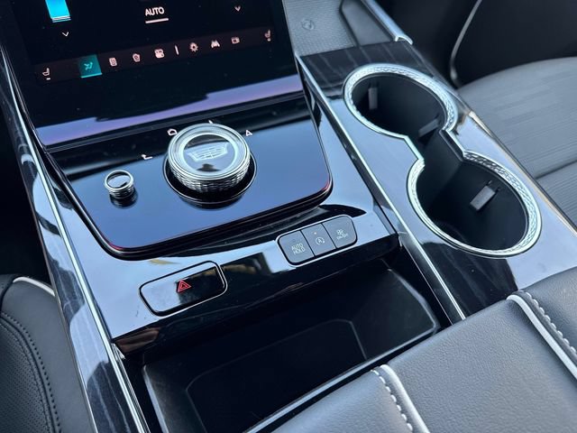 New 2026 Cadillac Escalade ESV Sport w/ LPO, Floor Liner Package AWD/4WD image 29