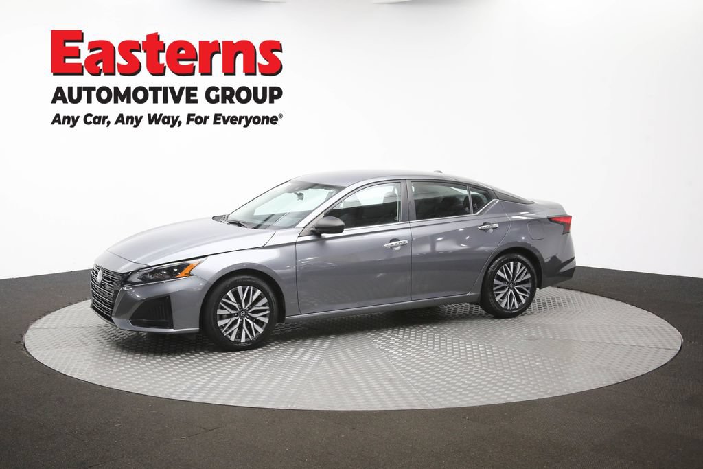 Used 2024 Nissan Altima 2.5 SV FWD image 57