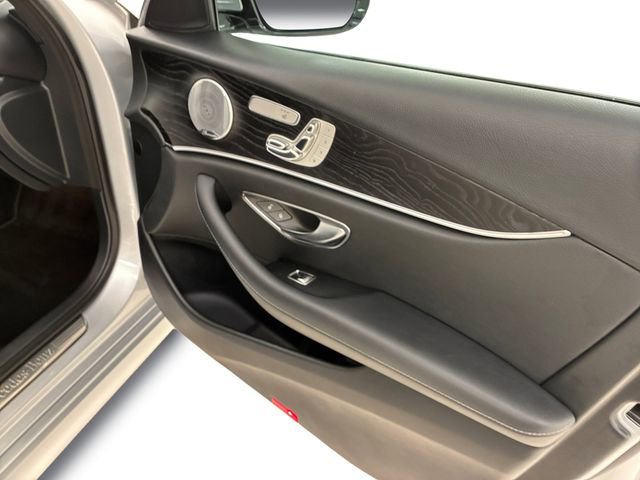 Used 2019 Mercedes-Benz E 300 4MATIC image 15