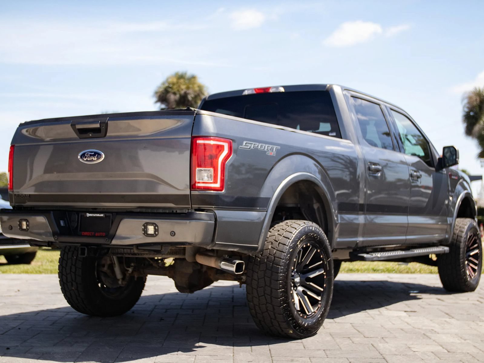 Used 2016 Ford F150 XLT w/ Equipment Group 302A Luxury AWD/4WD image 13