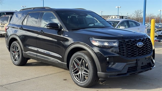 New 2026 Ford Explorer ST-Line w/ ST-Line Street Pack video 2