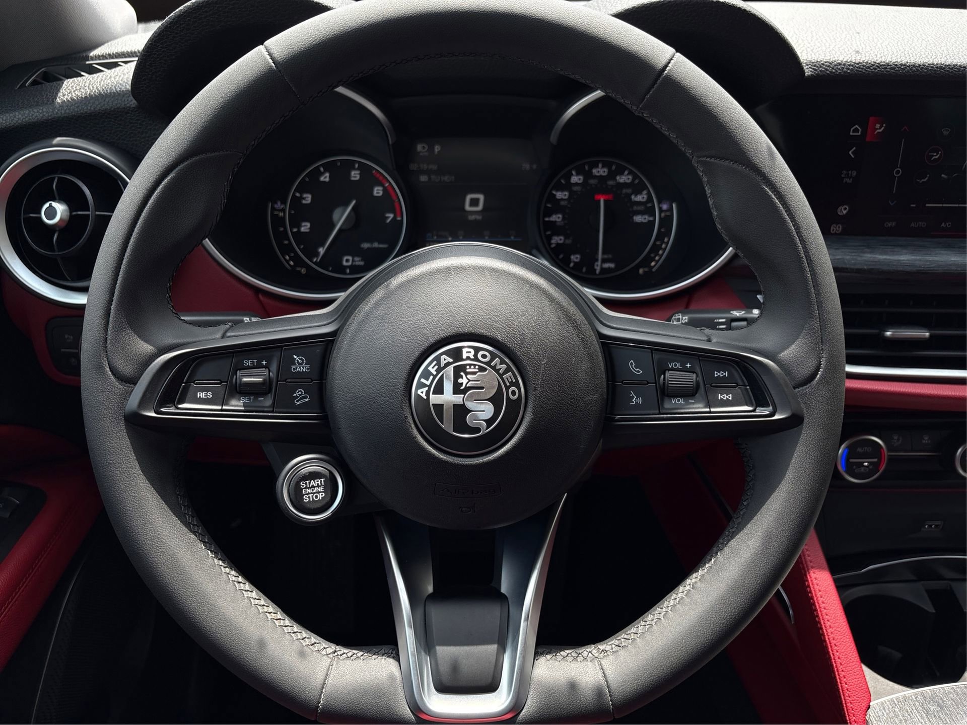 Used 2020 Alfa Romeo Stelvio RWD image 19