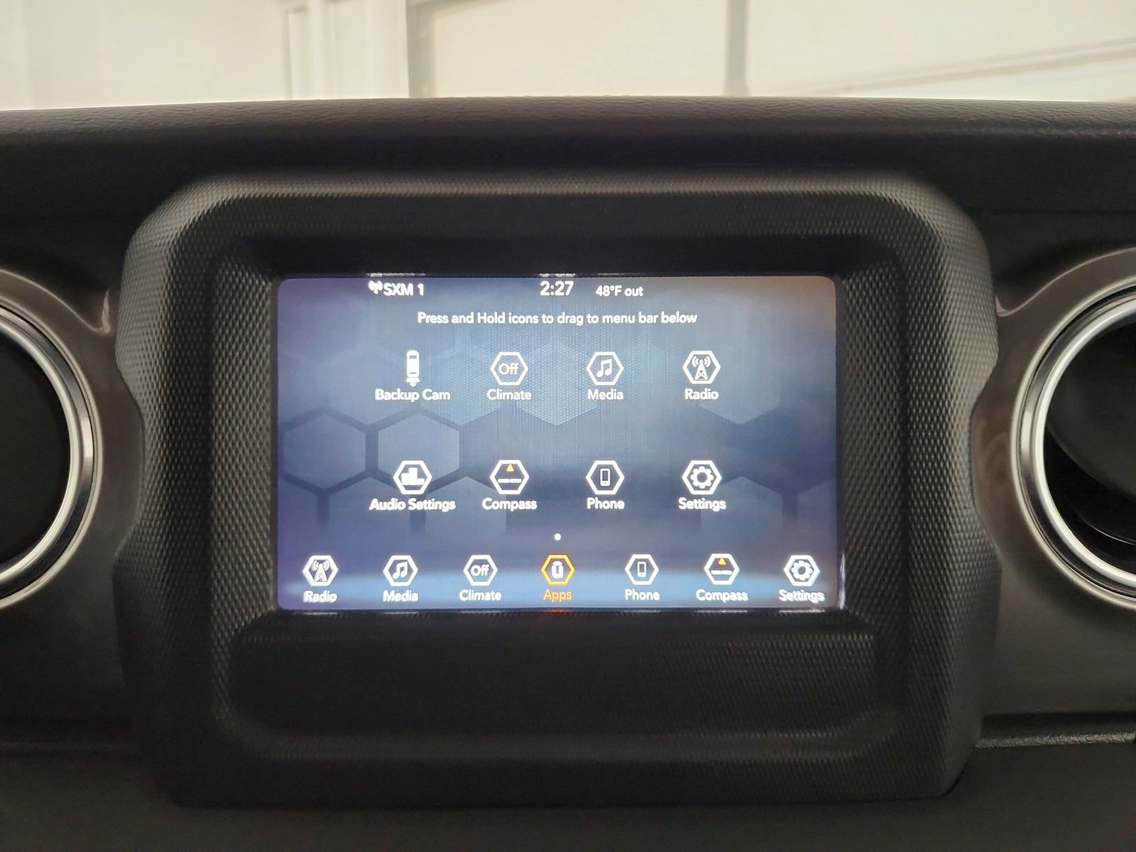 Used 2018 Jeep Wrangler Unlimited Sahara image 23