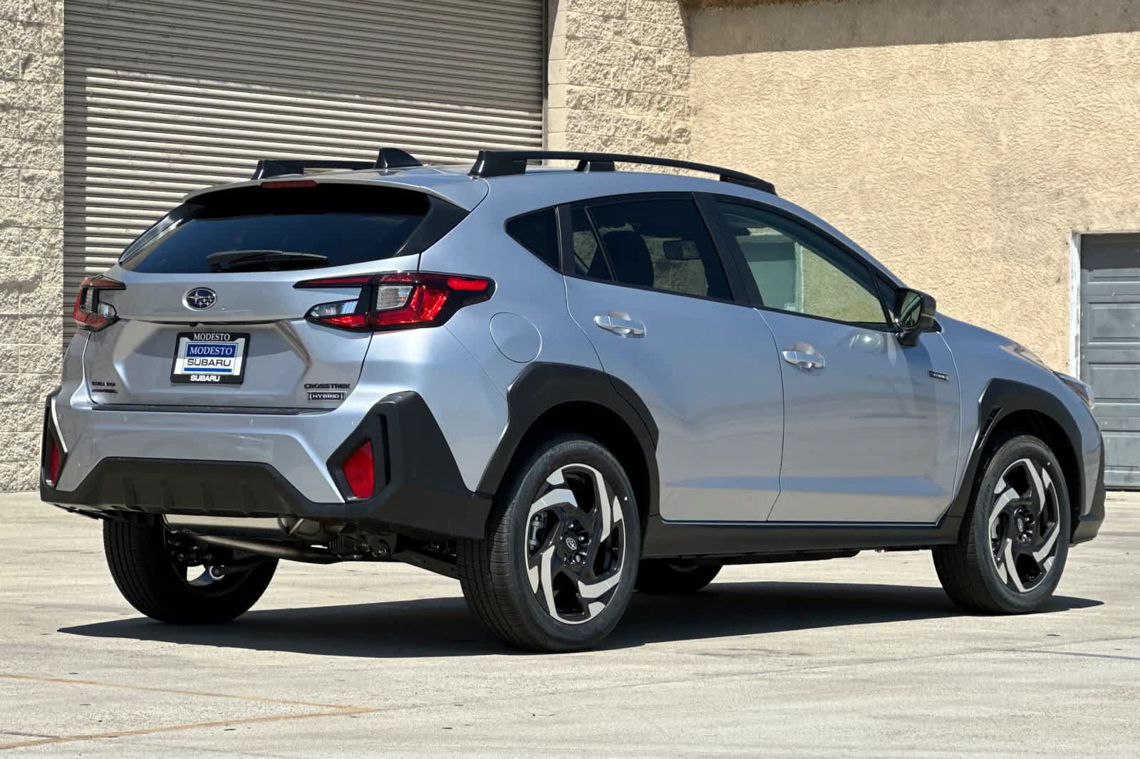 New 2026 Subaru Crosstrek 2.5i Limited w/ Crosstrek Mirror Package AWD/4WD image 3