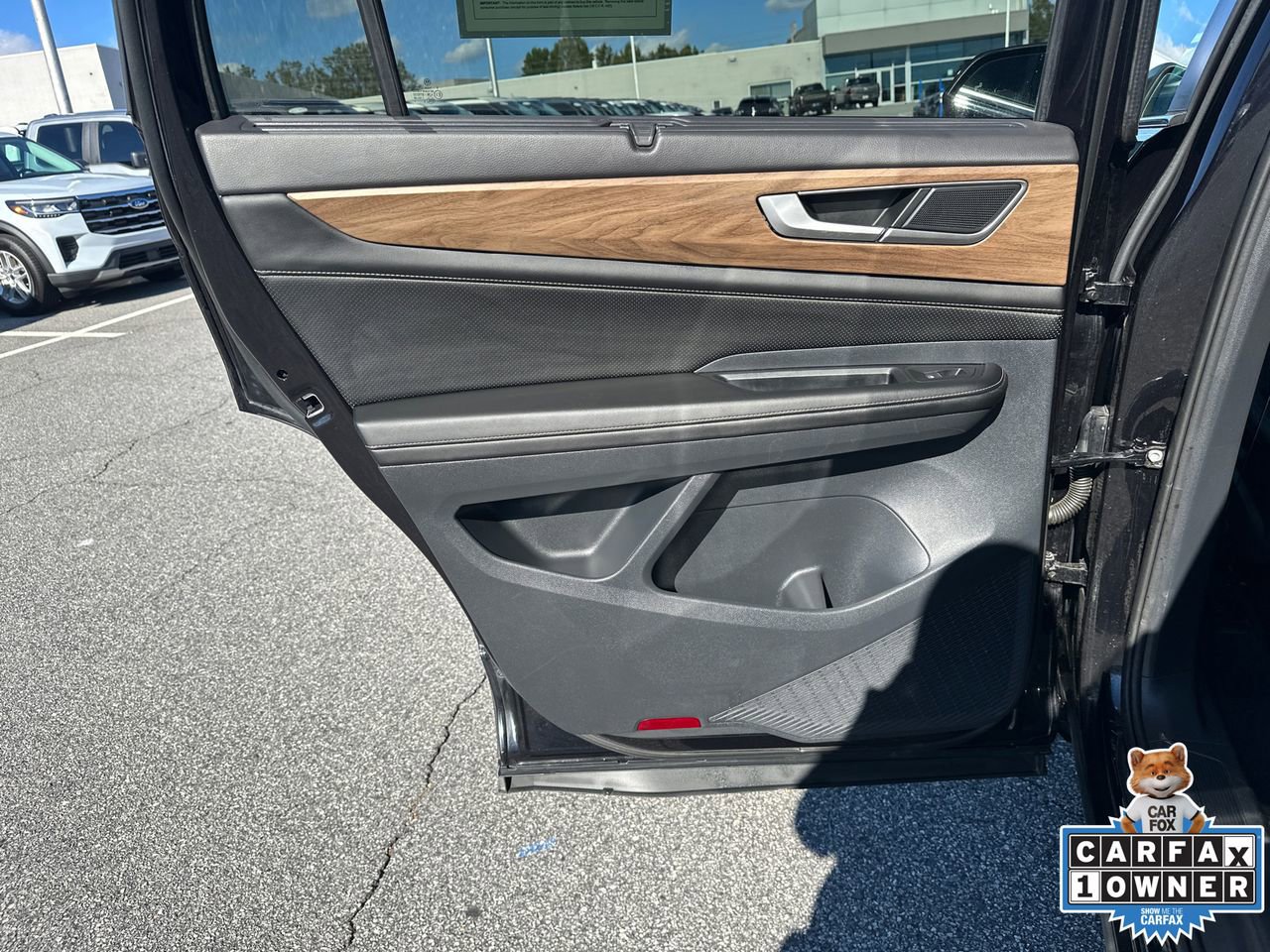 Used 2024 Volkswagen Atlas SE image 22