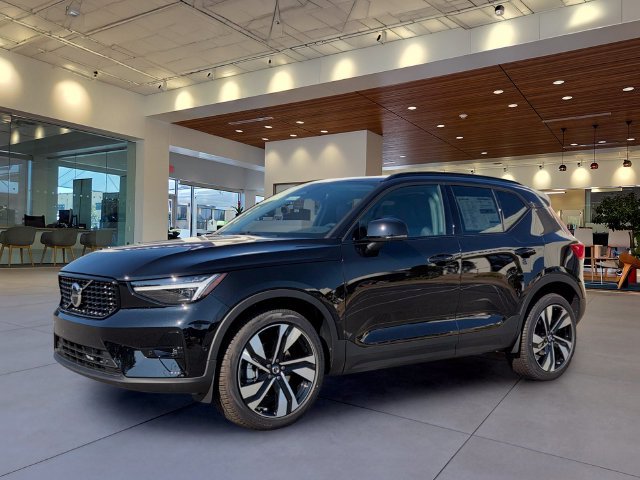 New 2026 Volvo XC40 B5 Ultra w/ Protection Package Premier AWD/4WD image 2