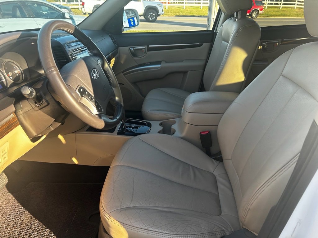 Used 2011 Hyundai Santa Fe Limited image 9